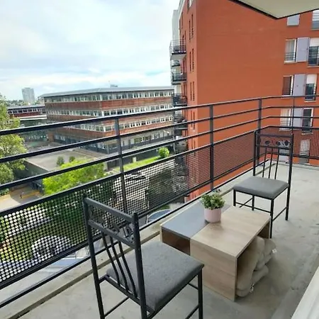 Cergy- Face A L'essec A 4 Min Du Rer A Apartment *